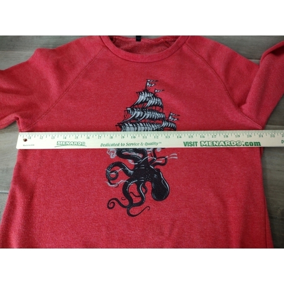 Easy Wear red distressed sweatshirt with ship/kraken sea scene - Picture 7 of 12